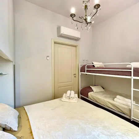 Appartamento [50mt Dal Mare] Bilocale Semi-indipendente Con A/c